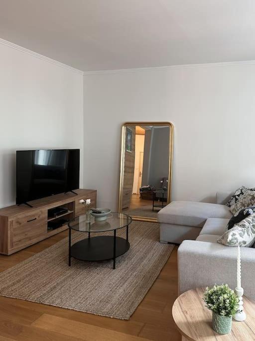 Hypercentre 80M2, A Deux Pas Du Chateau Des Rohan 萨维尔纳 外观 照片